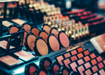 Global Brands, including French companies, set their eyes on India's Cosmetics Industry